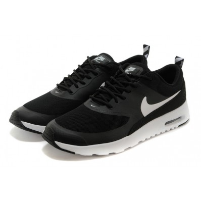 nike thea noire et blanche